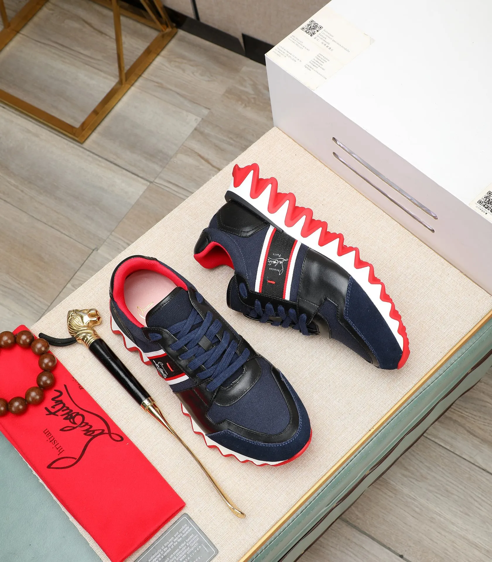 Men's shoes 💰680 (high-end goods) Christian Louboutin (CL red sole shoes) counter series, casual sneakers for couples 📢 📢 📢 Exclusive hot style release 🎈🎈💪 Movable latex feet 👻 Finished outsole line [Proud] 😝Male 38#-46, global supply 😝 [Top version]: Original imported genuine leather upper, top original leather lining, original molded TPU outsole, original 1:1 detail processing, original shoe last,